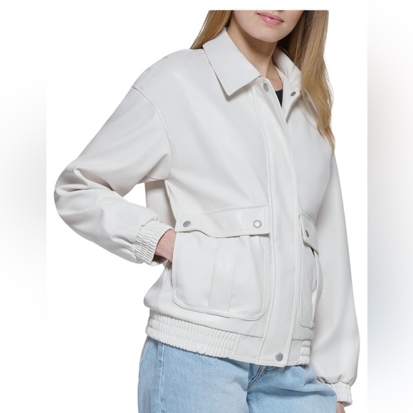 Levi's Jackets & Blazers - NWT Levi's Women's Lightweight Faux Leather Bomber‎ Jacket size Medium